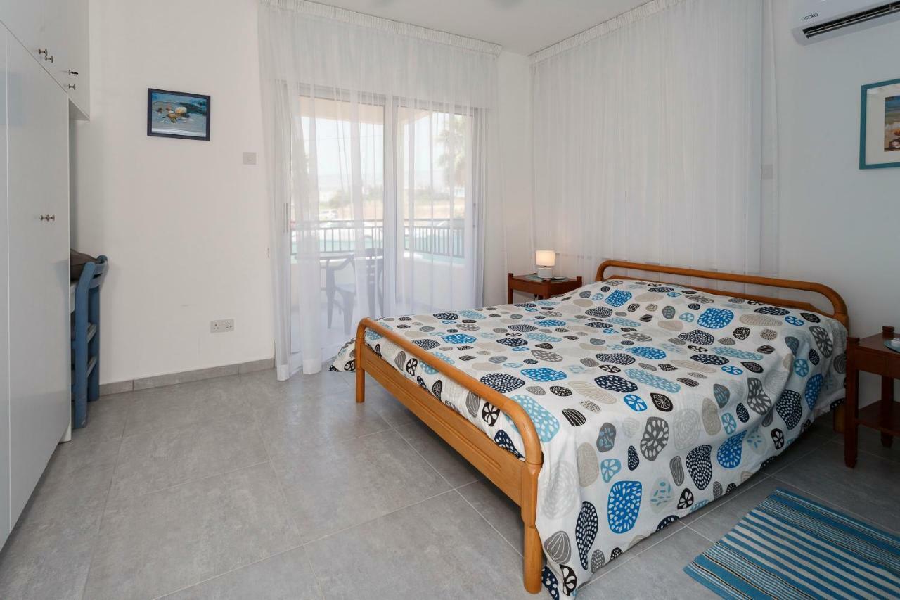 Coral Bay Sea Breeze Apartments - 3 Bedroom Apartment ペイヤ エクステリア 写真