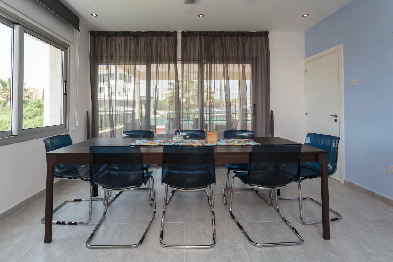Coral Bay Sea Breeze Apartments - 3 Bedroom Apartment ペイヤ エクステリア 写真